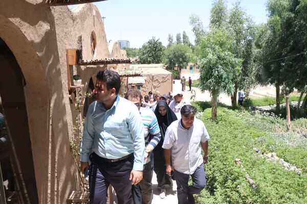 بازدید اصحاب رسانه قم از پروژه‌های در حال تکمیل شهرداری 