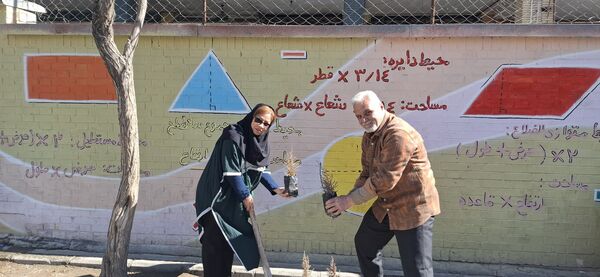 کاشت ۱۵۰ نهال در مدارس ملارد برای ایران سرسبز
