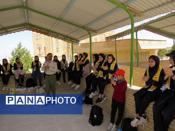 اردوی تمشک دختران بجنورد در اردوگاه شهید چمران 