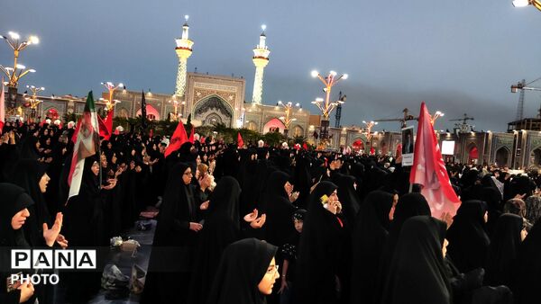 مراسم تشییع پیکر مطهر رهبر معظم انقلاب در جوار ملکوتی حرم امام رضا (ع)