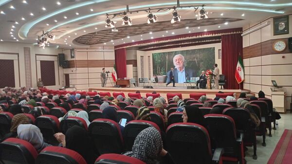 تجلیل از بازنشستگان آموزش و پرورش استان خراسان رضوی