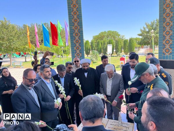 بازدید استاندار خراسان شمالی از پروژه‌های هفته دولت در شهرستان جاجرم