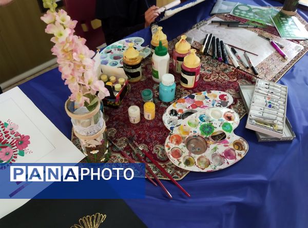 نمایشگاه هنرهای دستی هنرجویان هنرستان آفرینش منطقه رضویه 