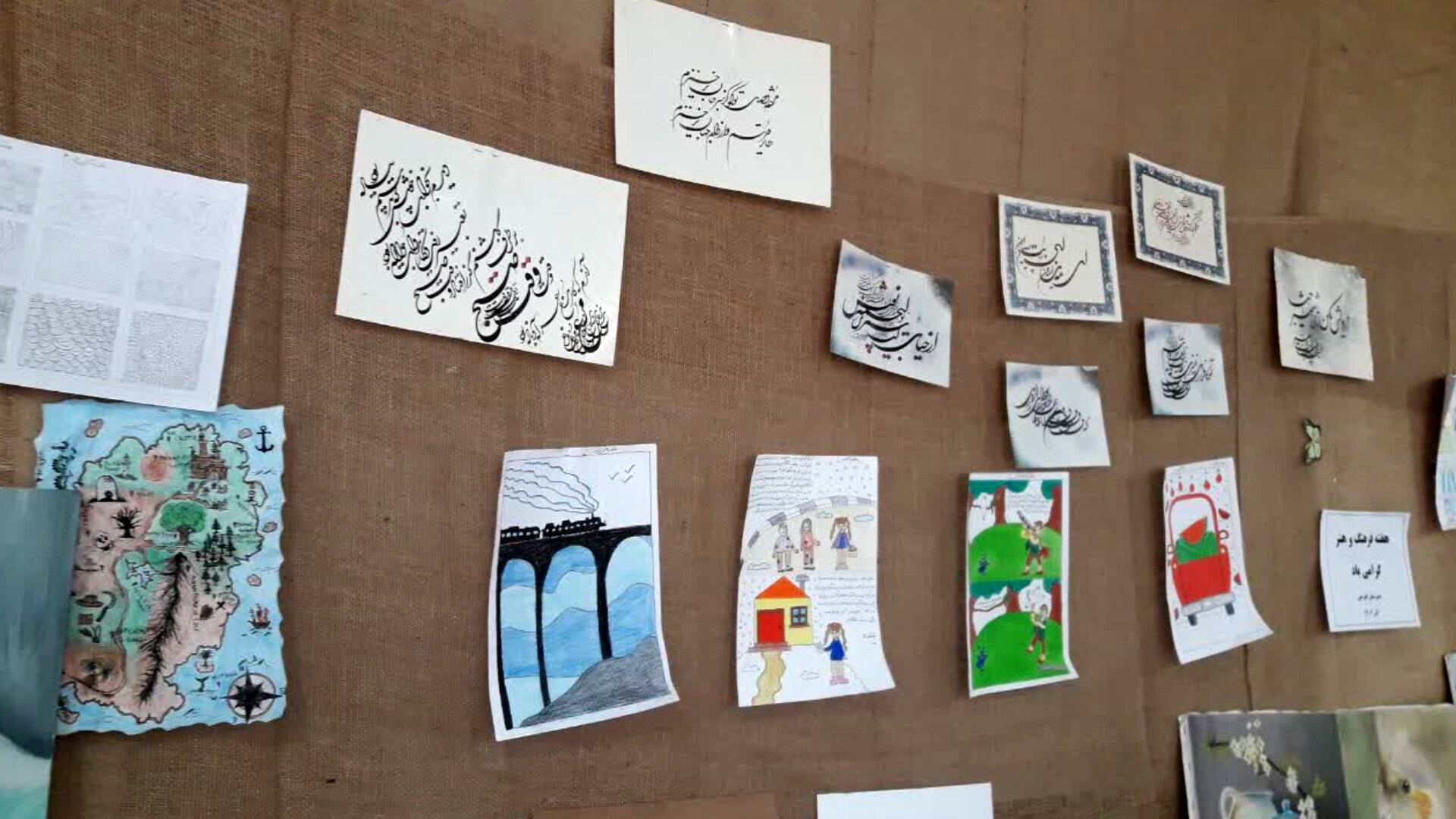 برگزاری جشنواره «ماها »در دبیرستان دخترانه قلم چی خرم آباد 