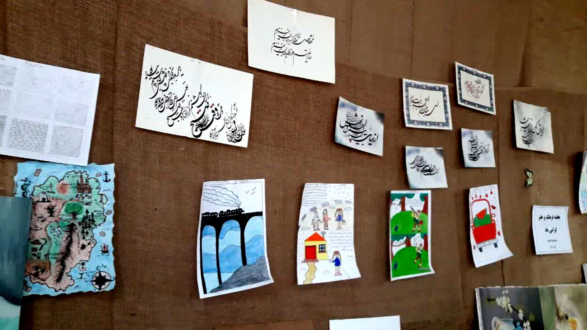 برگزاری جشنواره «ماها »در دبیرستان دخترانه قلم چی خرم آباد 