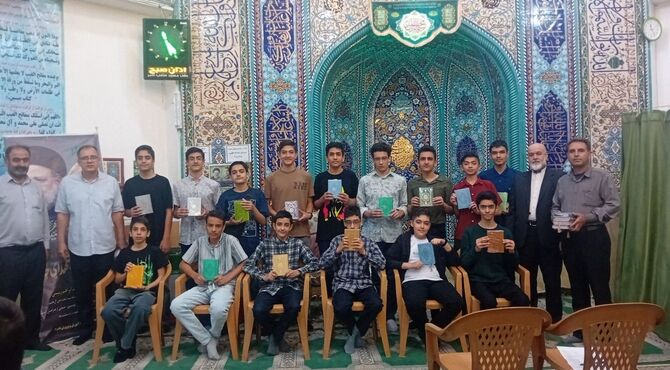 جشن تکلیف و تقدیر از برترین های دبیرستان زنده یاد مظهری