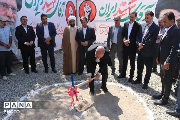 آئین کلنگ زنی اولین روستابازار استان تهران در کهریزک 