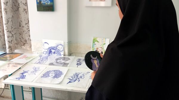 آیین افتتاحیه نمایشگاه «اقتصاد مقاومتی و صنایع دستی هنرجویان شهرستان بن»