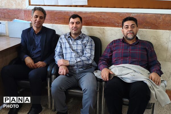 آغاز سال تحصیلی در دبیرستان نمونه دولتی شهدای علم و فناوری با عطر دفاع مقدس