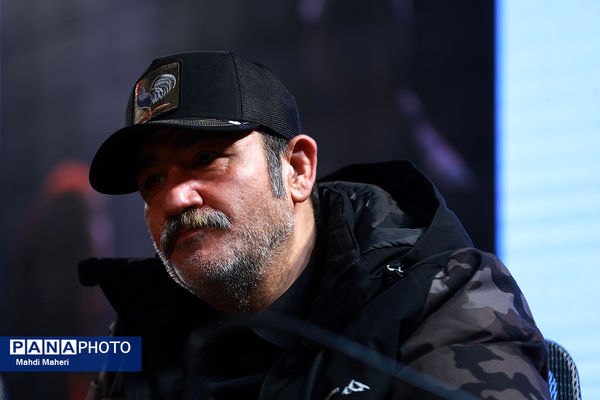 نشست نقد و بررسی فیلم «غوطه‌ور» در چهل و چهارمین جشنواره ملی فیلم فجر