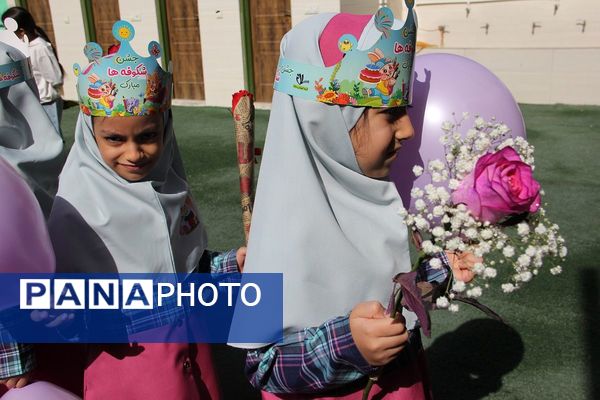 جشن شکوفه‌ها در مدارس بهارستان‌دو؛ آغاز سفری تازه برای کلاس اولی‌ها