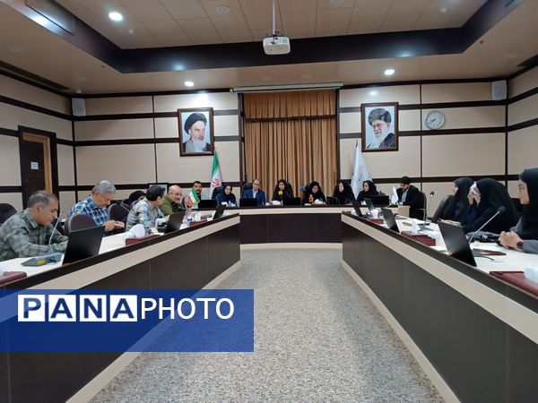 پیشران‌های توسعه؛ همایش ملی بانوان کارآفرین در مشهد کلید خورد