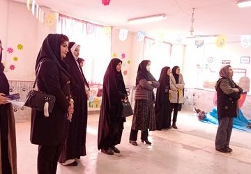 بازدید انجمن اولیا دبیرستان فاطمه الزهرا از مدرسه انقلاب