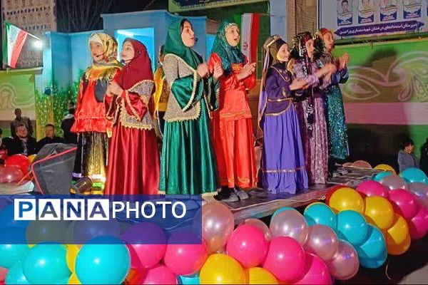 جشن خیابانی و هئیت هفتگی دختران دبیرستان شهید رستمرودی به مناسبت ولادت حضرت رقیه(س) 