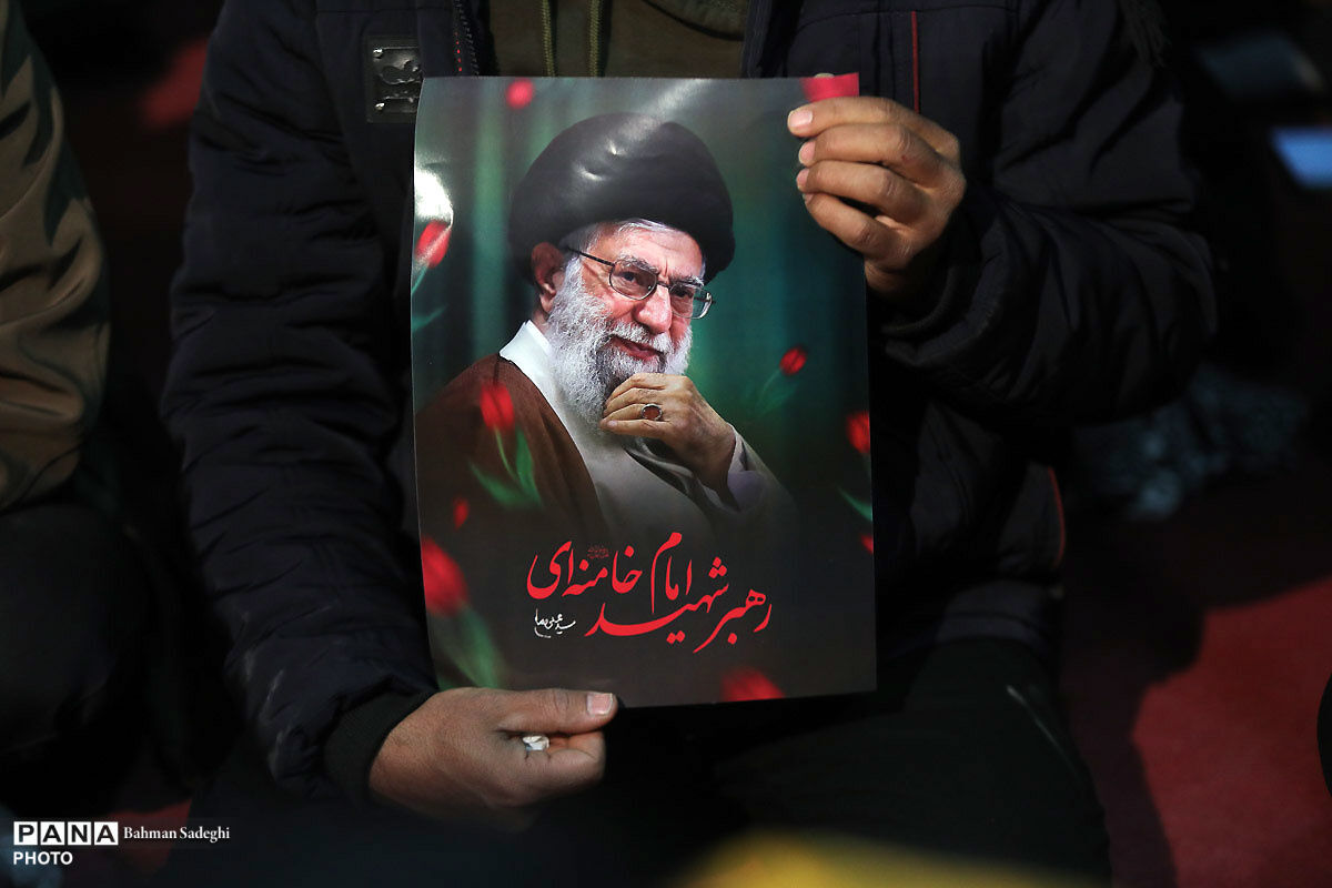 خون شهدای مظلوم دانش آموز نابودی دشمن متجاوز را رقم می‌زند