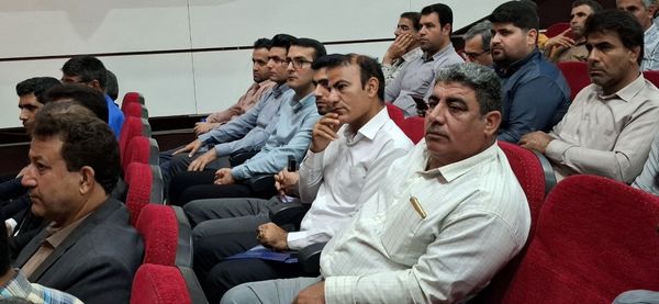 برگزاری جشن سپاس معلم در پلدختر و قدردانی از معلمان برتر