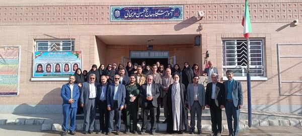 بازدید مدیران مدارس نیشابور از دبیرستان خاص فرهنگ مهر فاطمی 
