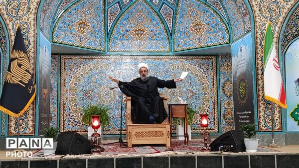 سخنرانی  استاد دانشمند در کاشمر 