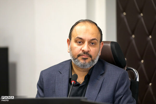 دیدار صمیمانه وزیر آموزش و پرورش با کارکنان معاونت پرورشی و فرهنگی