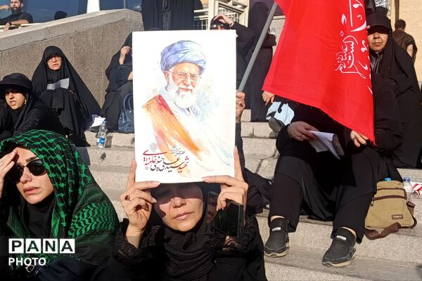 خروش اشک و حماسه در میعادگاه تهران