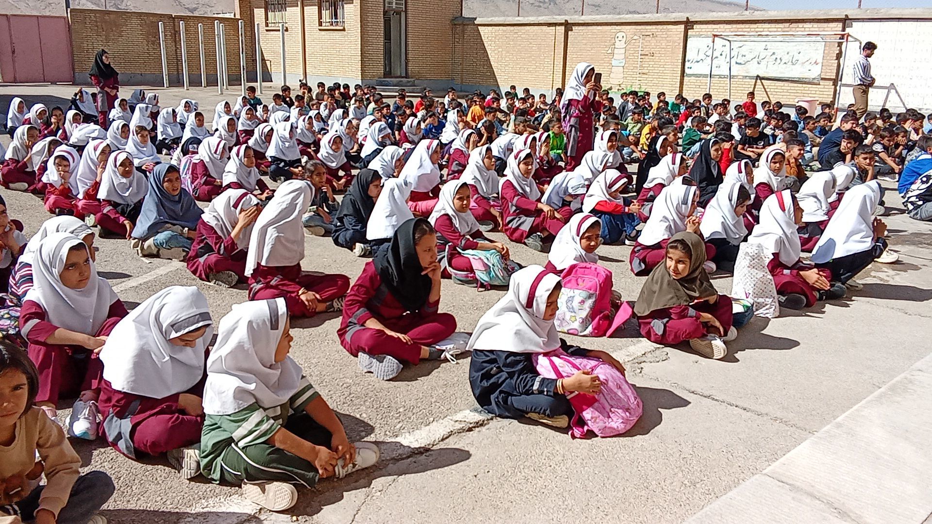  آغاز سال تحصیلی با جشنی به وسعت امید در کوهنانی
