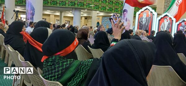 آیین بزرگداشت رهبر شهید انقلاب اسلامی در مصلای خاتم‌الانبیا(ص) زنجان 