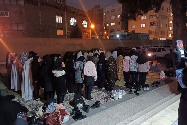 افطاری در مدرسه نمونه دولتی ولایت فرصتی برای وحدت و دوستی