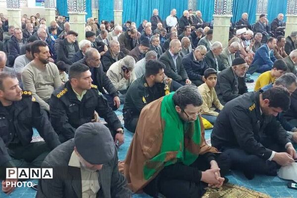 اقامه باشکوه نماز وحدت‌آفرین جمعه در فیروزکوه