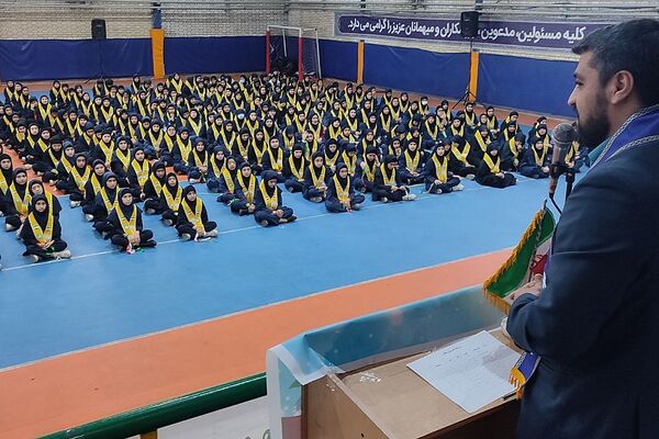 همایش بزرگ هزار نفری یاوران انقلاب و پیشتازان مقاومت در شهر جدید پرند