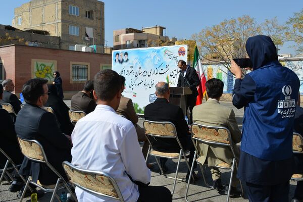حاج مجید خوئی و بانو کمپانی، سازندگان ۹ کلاس جدید برای دختران بهارستانی