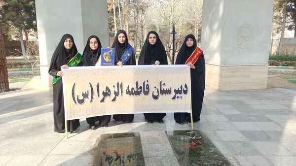 حضور اعضای هیات مرکزی انجمن اسلامی مدارس سملقان در مزار شهدای گمنام