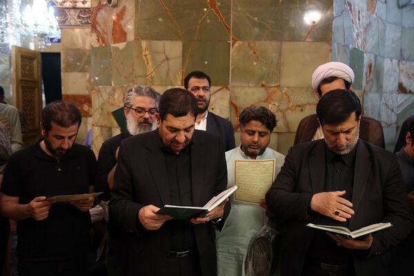 حضور معاون اول رئیس جمهور در جمع زائران حرم کریمه اهل بیت(س)