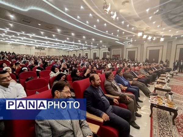  تقدیر از ۲۶۲ دانش‌آموز مقام‌آور با نیازهای ویژه در مشهد