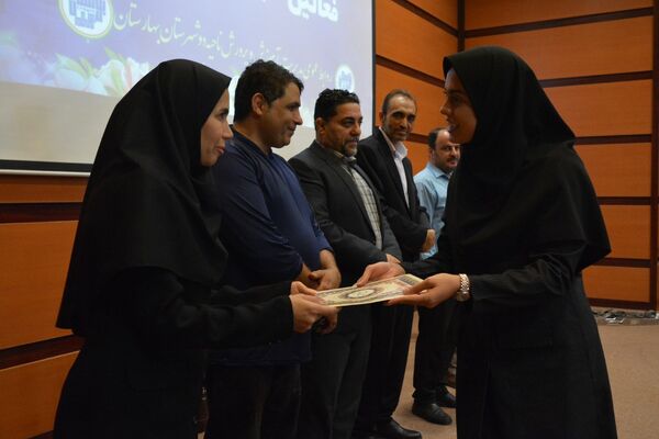 بهارستان‌دو از برترین‌های تربیت‌بدنی تقدیر کرد