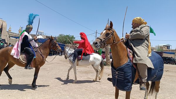 تعزیه‌خوانی روز عاشورا در روستای سلطان میدان خراسان رضوی
