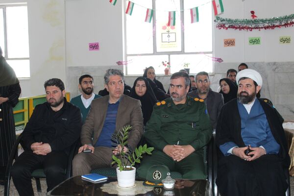 روایت ایرانمون در دبستان شوشتری فاروج