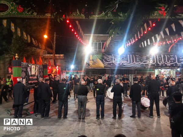 اجتماع عظیم عزاداران حسینی در میدان شهید بهشتی مریانج