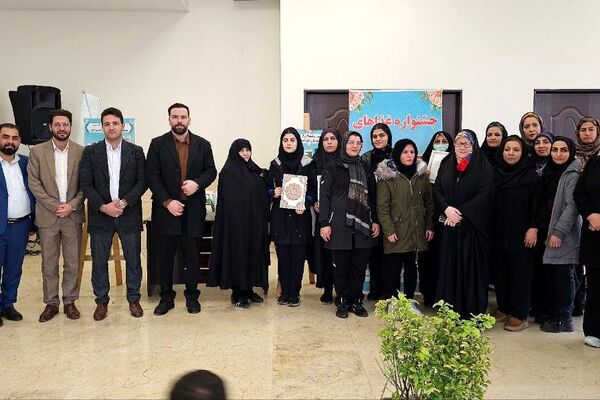 جشنواره غذاهای بومی محلی در سرای محله نسیم شهر