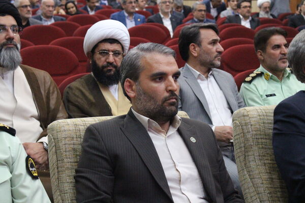 جلسه شورای اداری استان تهران با حضور وزیر کشور به‌مناسبت هفته معلم