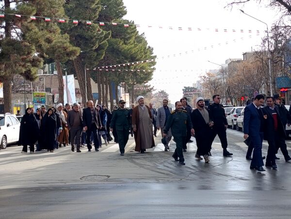 هم‌صدایی نسل آینده در مراسم باشکوه گلبانگ انقلاب