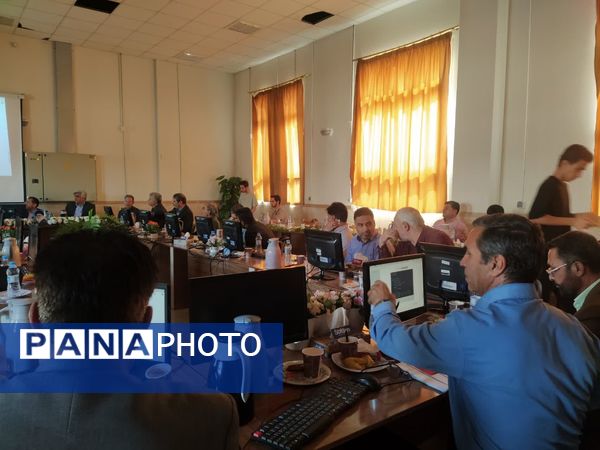  ششمین جلسه پروژه مهر ناحیه ۶ در هنرستان دارالفنون