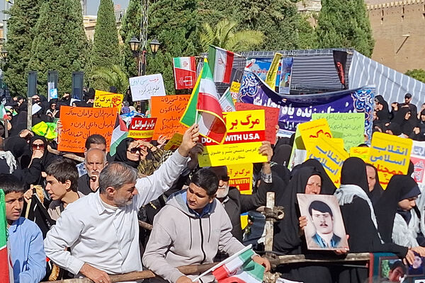 ۱۳ آبان در شیراز ؛ تجلی شور انقلابی نسل امروز