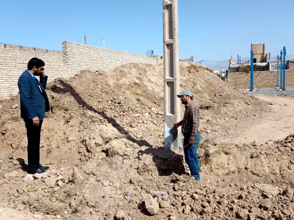 فدافن در مسیر آبادانی