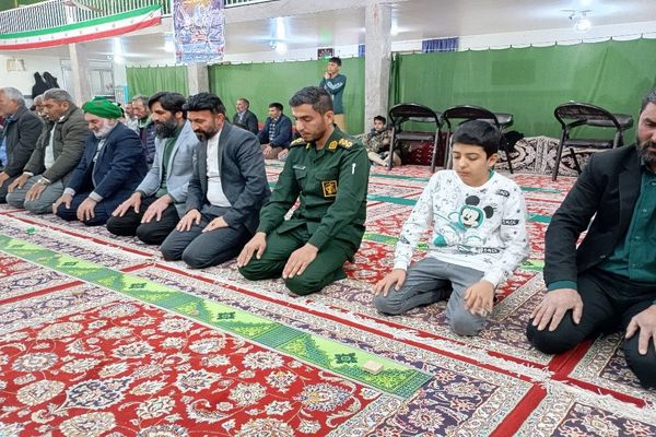  شبی با قرآن کریم در مسجد جامع شهر بار 