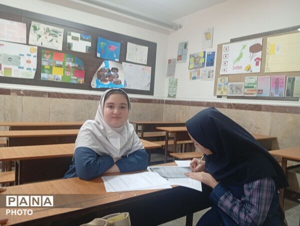 آغاز فرآیند ثبت‌نام دبیرستان فرزانگان ۵ ساوجبلاغ با ویژه برنامه «پروژه مهر» 
