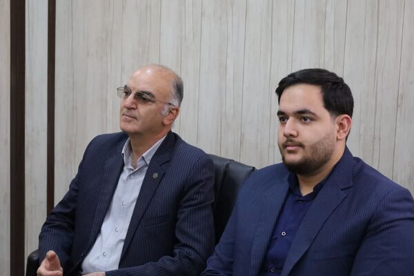 افتتاح زمین چمن دبیرستان دوره اول استعدادهای درخشان شهیدان مزیدی 