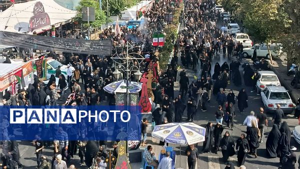 جا مانده‌ایم، اما بی‌خبر نه