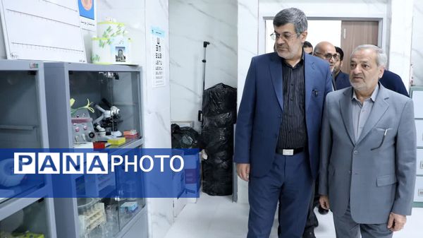 افتتاح مدرسه های خیرساز «نصیری طوسی» و «کارگر شریف» در اردکان با حضور وزیر آموزش و پرورش