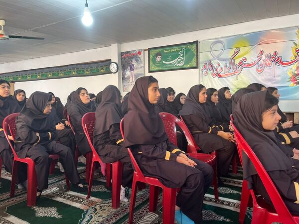 به صدا در آمدن زنگ هفته گردشگری در دبیرستان فاطیما