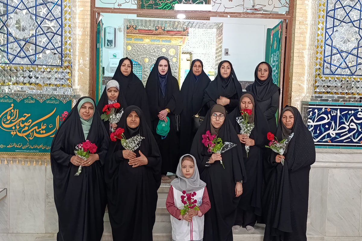 ادای احترام به شهدا و تجلیل از مربیان بهداشت در خراسان شمالی